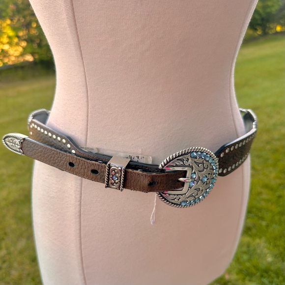 Ariat Women’s Handcrafted Brown Leather Belt Limited Edition Rhinestone Buckle - Picture 2 of 15